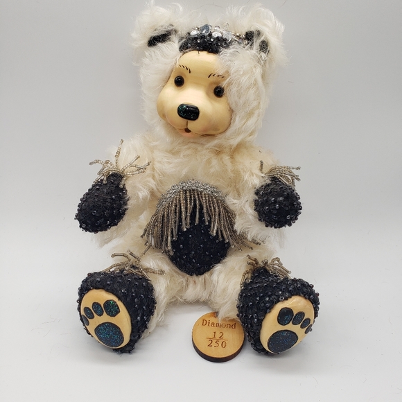 Robert Raikes April Birthday Bear named Diamond - Picture 7 of 11